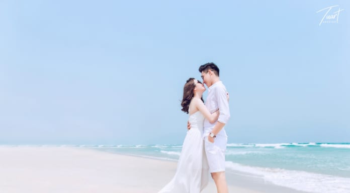 Điểm danh 6 cách tạo dáng chụp ảnh cưới ở biển đẹp không góc chết Studio chụp hình cưới ở biển