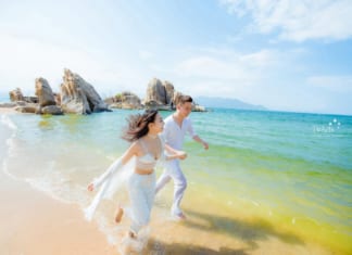 Mê mẩn với 7 ý tưởng chụp ảnh cưới ở biển cực hút mắt Chụp hình cưới đẹp ở biển