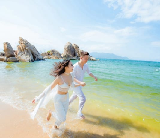 Mê mẩn với 7 ý tưởng chụp ảnh cưới ở biển cực hút mắt Chụp hình cưới đẹp ở biển