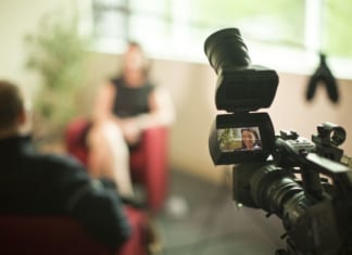 Một số thông tin về báo giá dịch vụ quay phim tìm studio quay phim giá rẻ