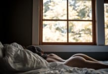 Chụp ảnh sexy indoor – Những lời khuyên vàng về ánh sáng tự nhiên Chụp ảnh sexy indoor - Những lời khuyên vàng về ánh sáng tự nhiên