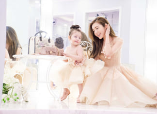 Những ý tưởng chụp hình Tết cho mẹ và bé ấn tượng, siêu đẹp