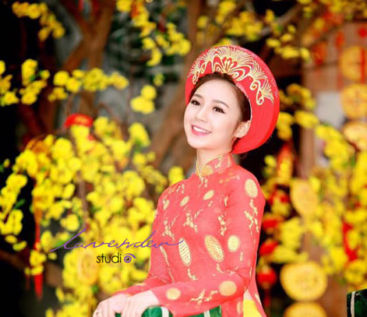 Bật mí địa chỉ cho thuê áo dài chụp hình Tết đẹp lung linh siêu rẻ Chụp hình tết áo dài đẹp