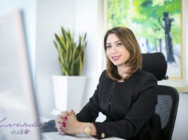 Bí quyết chụp ảnh làm profile chuyên nghiệp nhất Chụp hình profile cá nhân tại văn phòng giá bao nhiêu