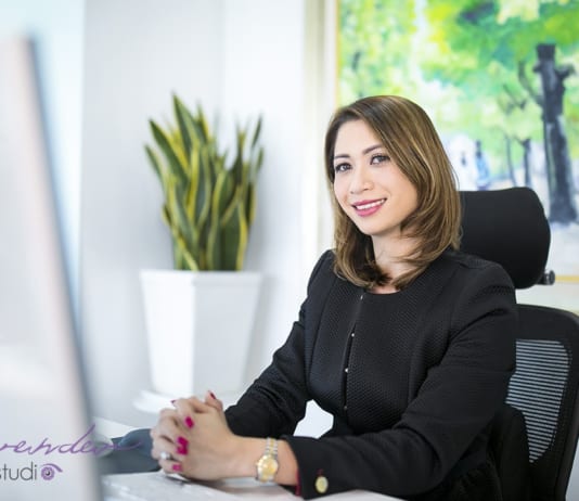 Bí quyết chụp ảnh làm profile chuyên nghiệp nhất Chụp hình profile cá nhân tại văn phòng giá bao nhiêu