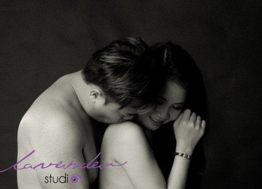 Ý tưởng chụp ảnh bầu cho mẹ bầu thật đẹp Chụp ảnh bầu giúp gia tăng thêm tình cảm 2 vợ chồng