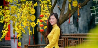 Mách bạn cách tạo dáng với áo dài Tết tuyệt đẹp