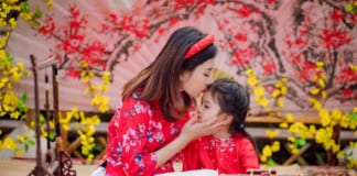 Bí quyết chụp hình gia đình đẹp trong dịp Tết 2021