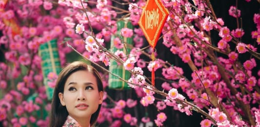 Chụp hình Tết mặc gì cho đẹp? Chụp hình tết mặc gì cho đẹp để bạn có được bức ảnh thật đẹp