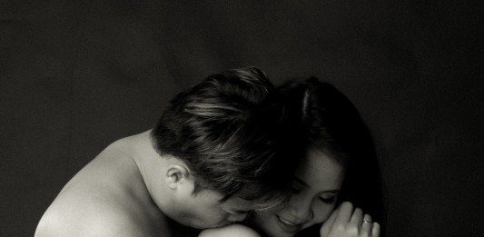 Có nên chụp hình khi mang thai? Địa chỉ chụp hình bầu xuất sắc tại Huế studio chụp hình bầu Lavender