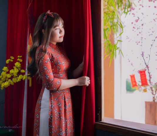 Review địa điểm chụp hình tết 2023 trọn gói Dịch vụ chụp hình Tết 2023 với cành đào, cành mai