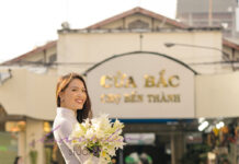 Thần thái ngút ngàn khi chụp ảnh nghệ thuật với hoa loa kèn Chụp ảnh áo dài với hoa loa kèn