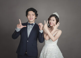 Chụp hình cưới phông trơn có đẹp không? Cần lưu ý điều gì? Chụp hình cưới phông trơn