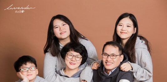 Chụp ảnh gia đình phong cách Hàn Quốc có dễ hay không? chụp ảnh gia đình phong cách Hàn Quốc