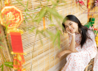 Bật mí cách tạo dáng với áo dài cách tân khi chụp hình tết 2024