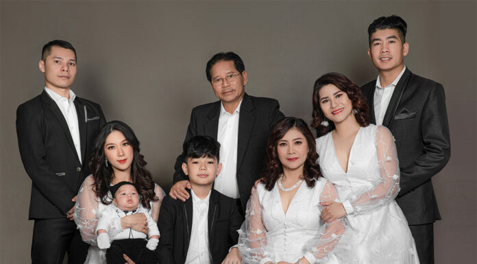 Cách chụp hình gia đình đẹp và lựa chọn studio uy tín