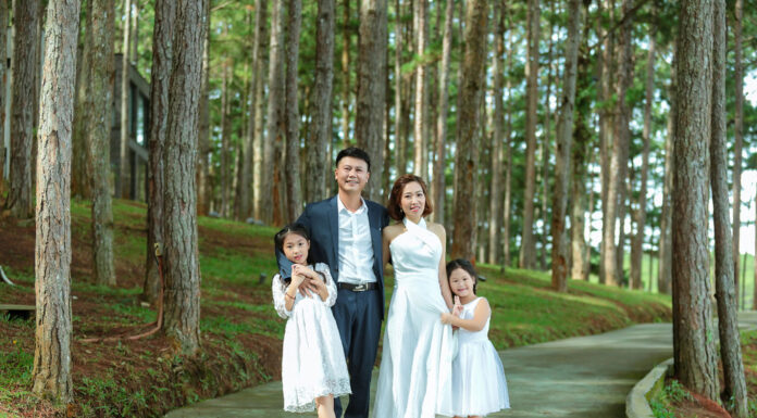 Bí quyết chụp hình chân dung gia đình đẹp, tự nhiên