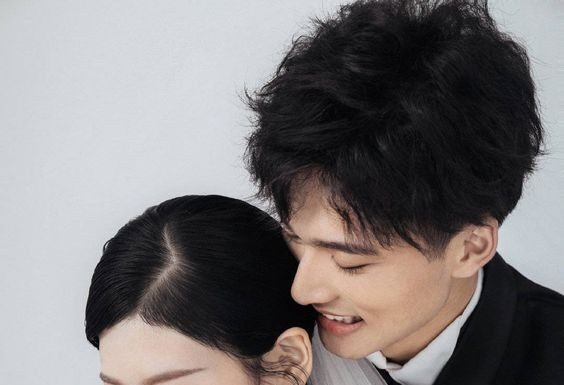 7 cách pose dáng chụp hình cưới phong cách Hàn Quốc