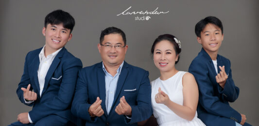 Chụp hình gia đình – Món quà ý nghĩa cho Ngày của Mẹ