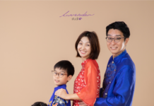 Cách tạo dáng chụp hình gia đình 4 người ấn tượng