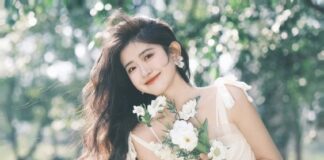 Concept chụp hình sinh nhật với hoa