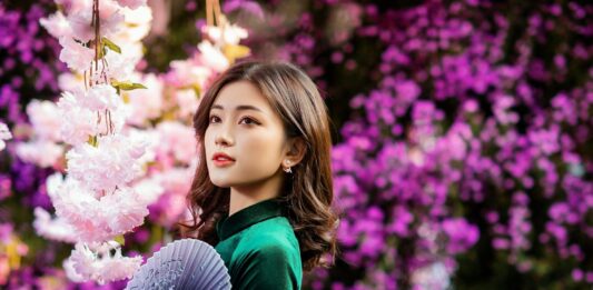 Chụp hình cá nhân Tết: Tỏa sáng với những bức ảnh ấn tượng Chụp hình cá nhân Tết Tỏa sáng với những bức ảnh ấn tượng