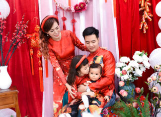 Chụp hình Tết 2025: Bộ ảnh gia đình đẹp lung linh tại TP.HCM Thông tin chụp hình Tết 2025 Bộ ảnh gia đình đẹp lung linh tại TP.HCM