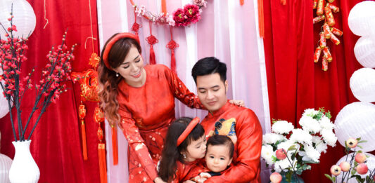 Chụp hình Tết 2025: Bộ ảnh gia đình đẹp lung linh tại TP.HCM Thông tin chụp hình Tết 2025 Bộ ảnh gia đình đẹp lung linh tại TP.HCM