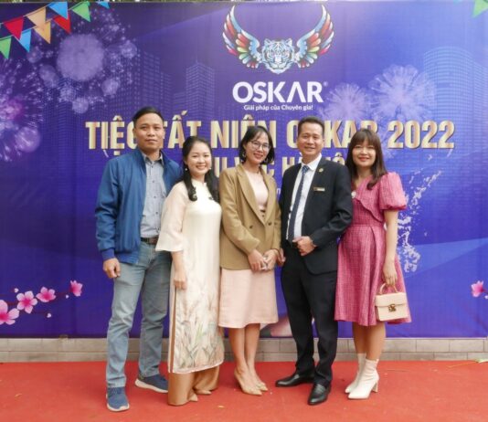 Ảnh hưởng của việc chụp ảnh tất niên cuối năm đến hoạt động công ty Ảnh hưởng của việc chụp ảnh tất niên cuối năm đến hoạt động công ty