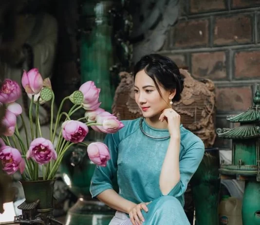 Rực rỡ với 10 địa chỉ chụp ảnh áo dài siêu xinh tại Đà Lạt Rực rỡ với 10 địa chỉ chụp ảnh áo dài siêu xinh tại Đà Lạt