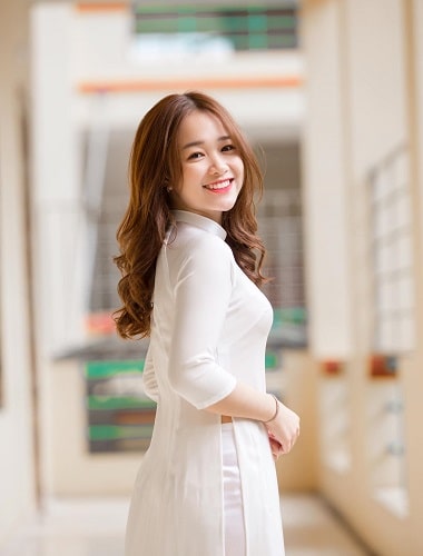 Ảnh chân dung áo dài đẹp: Xu hướng và nét đặc sắc năm 2025