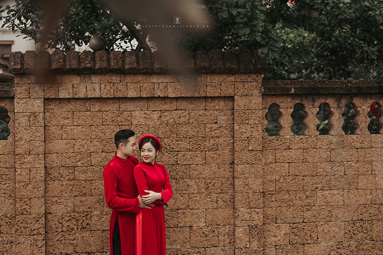 Chụp hình cưới với áo dài: Lựa chọn hoàn hảo cho ngày trọng đại