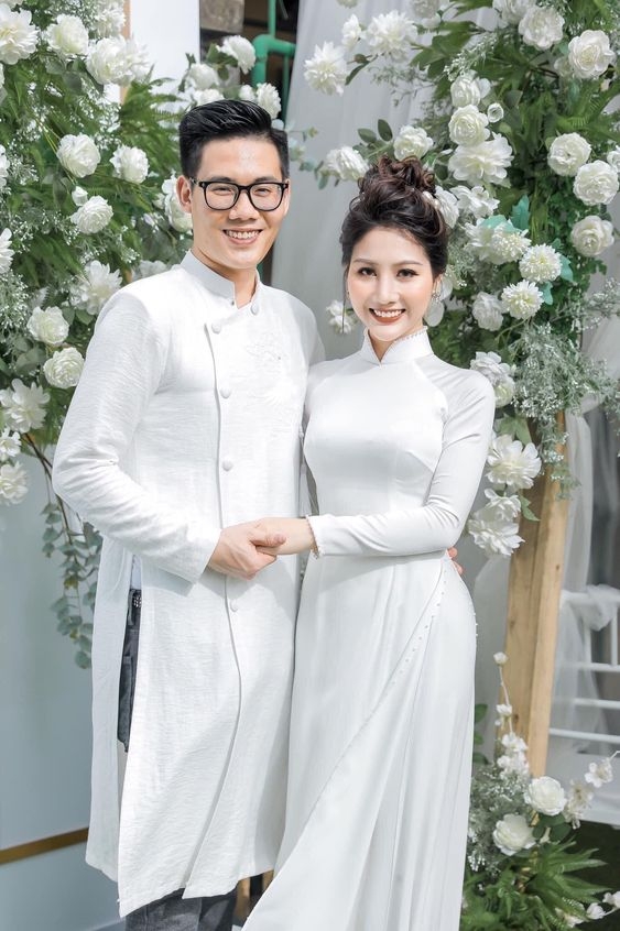 Chụp hình cưới với áo dài: Lựa chọn hoàn hảo cho ngày trọng đại