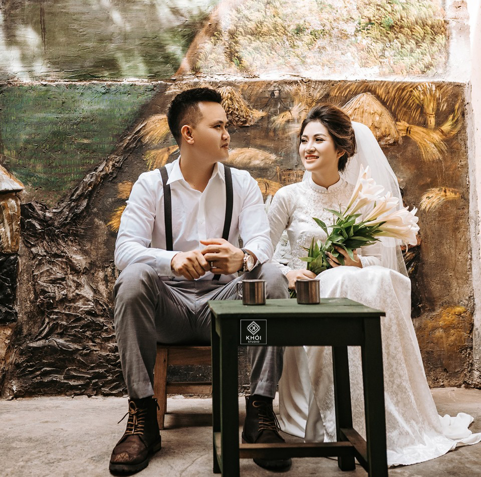 Chụp hình cưới với áo dài: Lựa chọn hoàn hảo cho ngày trọng đại