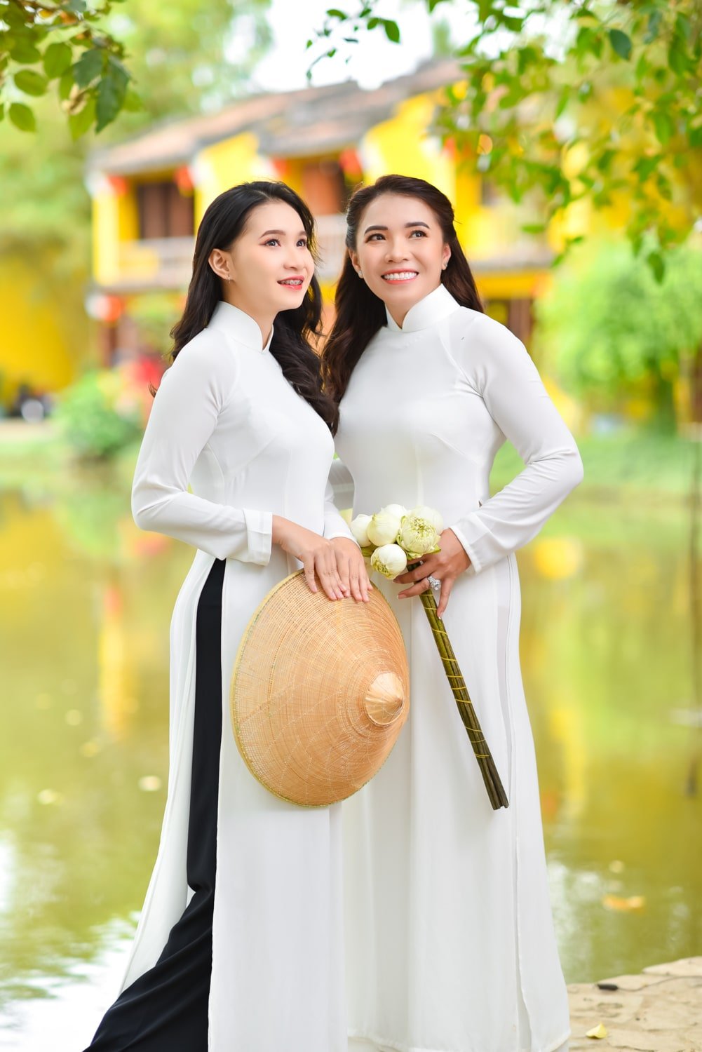Chụp hình áo dài với nón lá: Gợi ý chi tiết để có những bức ảnh đẹp