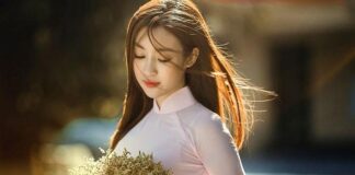 Ảnh chân dung áo dài đẹp: Xu hướng và nét đặc sắc năm 2025 Ảnh chân dung áo dài đẹp: Xu hướng và nét đặc sắc năm 2025