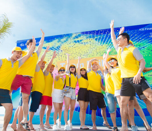 Kinh nghiệm chụp ảnh teambuilding siêu đơn giản mà vẫn có ảnh đẹp Kinh nghiệm chụp ảnh teambuilding siêu đơn giản mà vẫn có ảnh đẹp