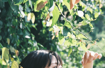 Đu trend chụp ảnh nghệ thuật ngoại cảnh với phụ kiện cực xinh