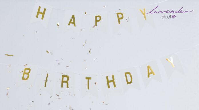 Cách tạo dáng khi chụp ảnh sinh nhật giúp bạn tự tin thể hiện bản thân