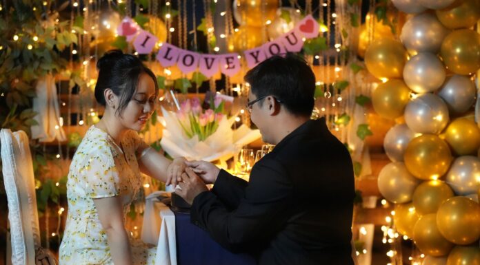 Gợi ý địa điểm chụp ảnh cầu hôn ở Đà Nẵng view biển – núi – thành phố