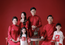 Xu hướng chụp ảnh áo dài gia đình Tết 2026: Lựa chọn đầy tính sáng tạo và văn hóa Xu hướng chụp ảnh áo dài gia đình Tết 2026: Lựa chọn đầy tính sáng tạo và văn hóa