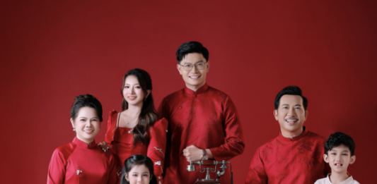 Xu hướng chụp ảnh áo dài gia đình Tết 2026: Lựa chọn đầy tính sáng tạo và văn hóa Xu hướng chụp ảnh áo dài gia đình Tết 2026: Lựa chọn đầy tính sáng tạo và văn hóa