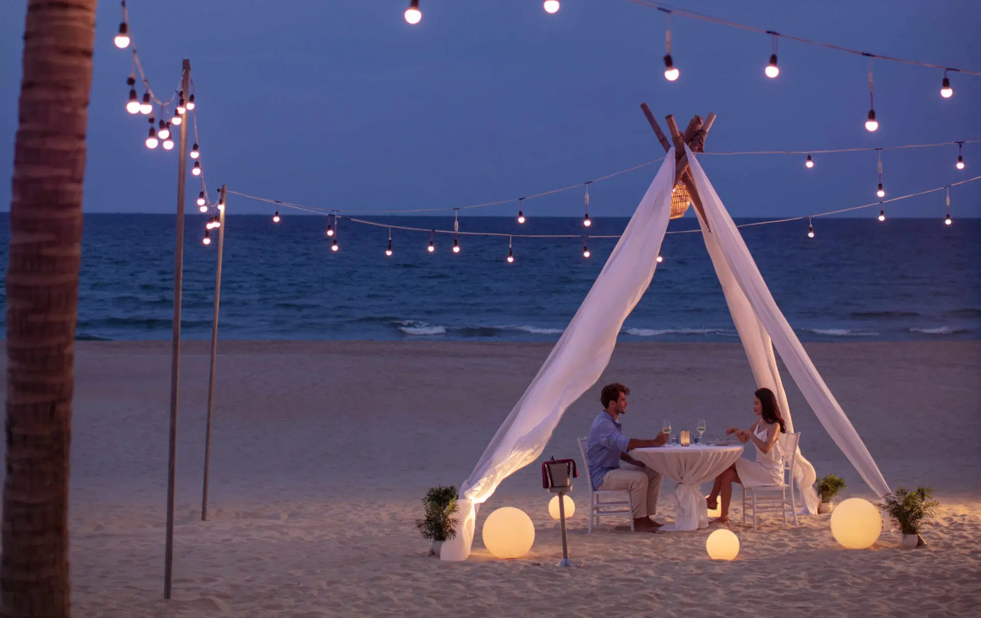 Trang Trí Cầu Hôn – Khi Mọi Chi Tiết Đều Vì Một Cái Gật Đầu