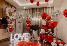 Bí quyết trang trí cầu hôn phòng khách lãng mạn 2026