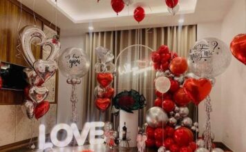 Bí quyết trang trí cầu hôn phòng khách lãng mạn 2026