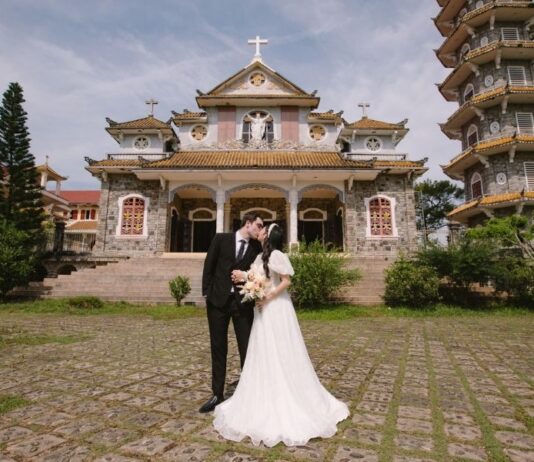 Chụp ảnh kỷ niệm ngày cưới 2026 tại Huế – Lãng mạn như phim