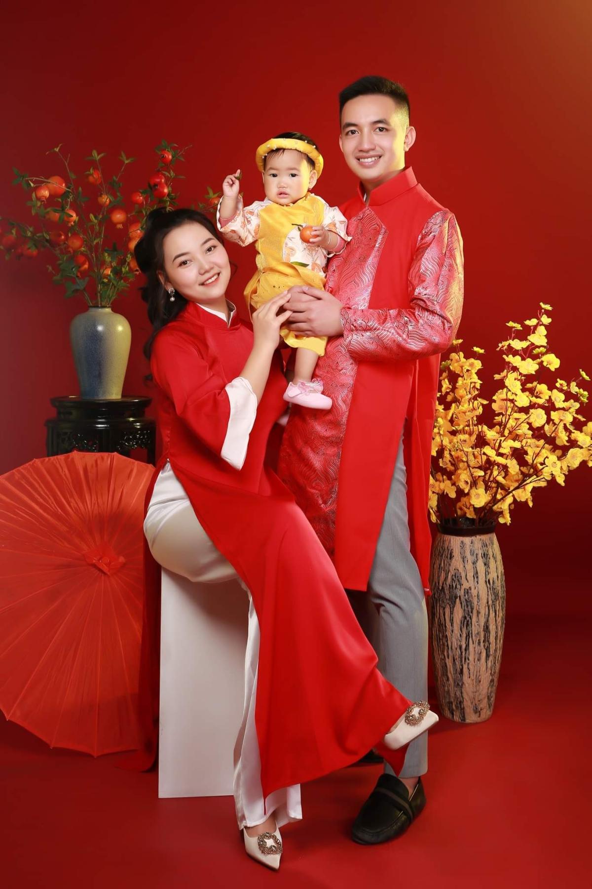 101+ concept chụp gia đình 3 người đẹp, chuẩn xu hướng 2026 (7) 101+ concept chụp gia đình 3 người đẹp, chuẩn xu hướng 2026 (7)