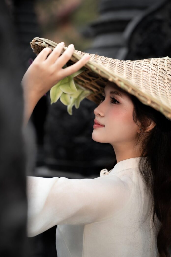Kinh nghiệm chụp ảnh áo dài studio để có bộ ảnh đẹp