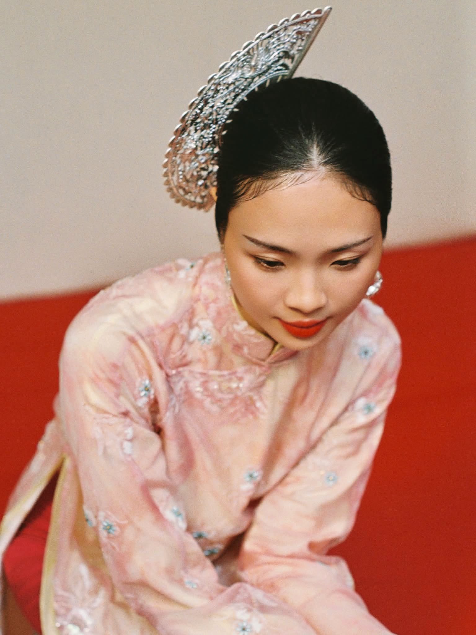 Xu hướng chụp ảnh áo dài Tết được yêu thích năm 2026 Xu hướng chụp ảnh áo dài Tết được yêu thích năm 2026