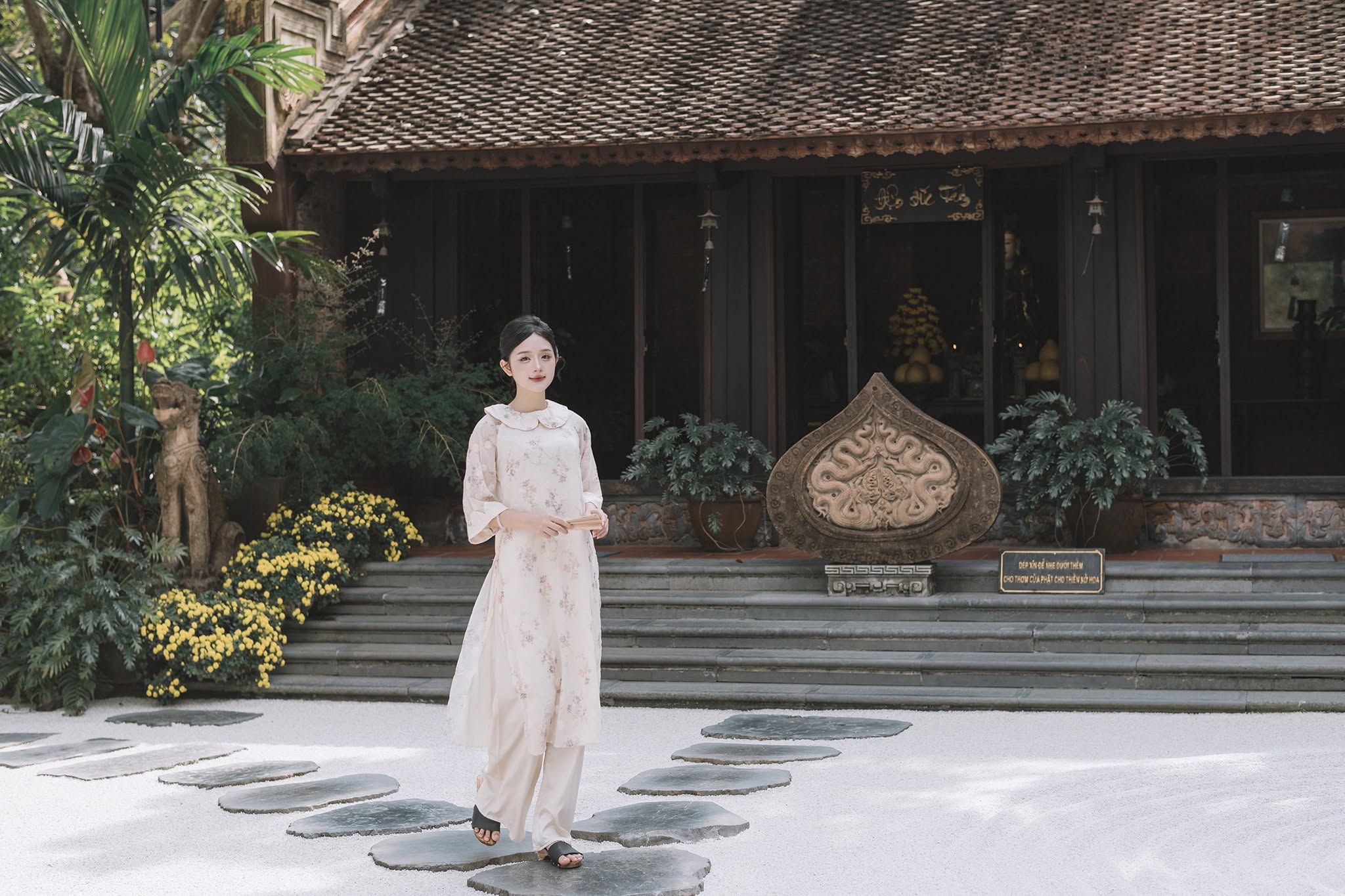 Những ý tưởng chụp ảnh áo dài đẹp cho mùa lễ hội Những ý tưởng chụp ảnh áo dài đẹp cho mùa lễ hội